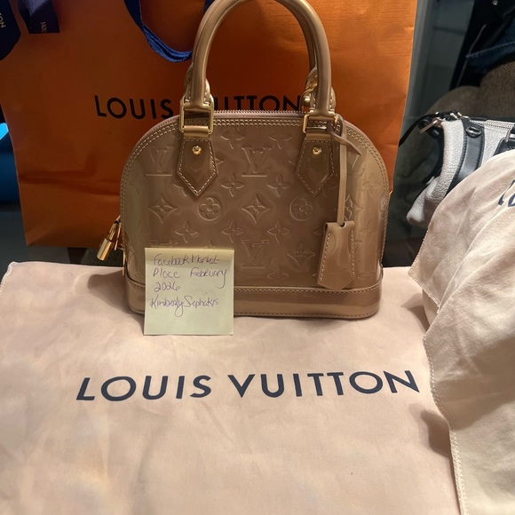 Louis Vuitton Gold Vernis Alma BB mini 2way NIB MPN: M50567 ❌❌SOLD❌❌ - Picture 2 of 16
